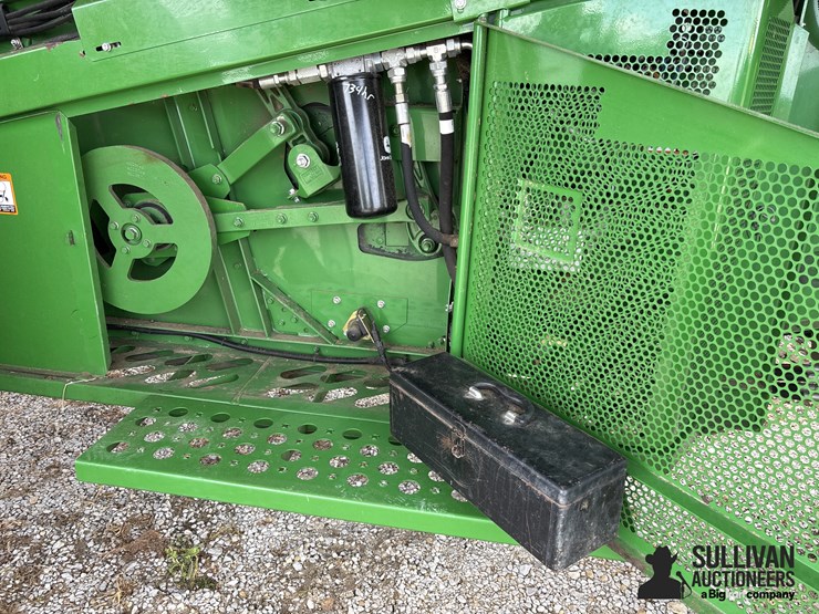 2014-john-deere-s660-image-16