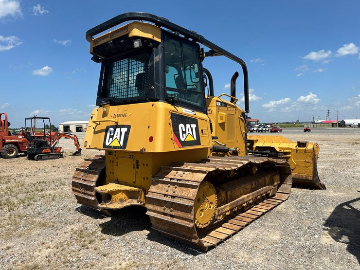 2017-caterpillar-d6k2-lgp-image-3