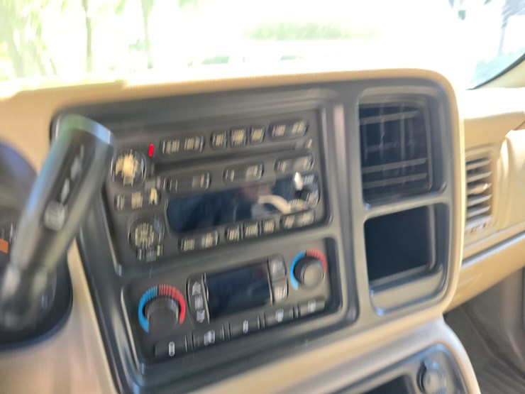 2003-chevrolet-2500-image-74
