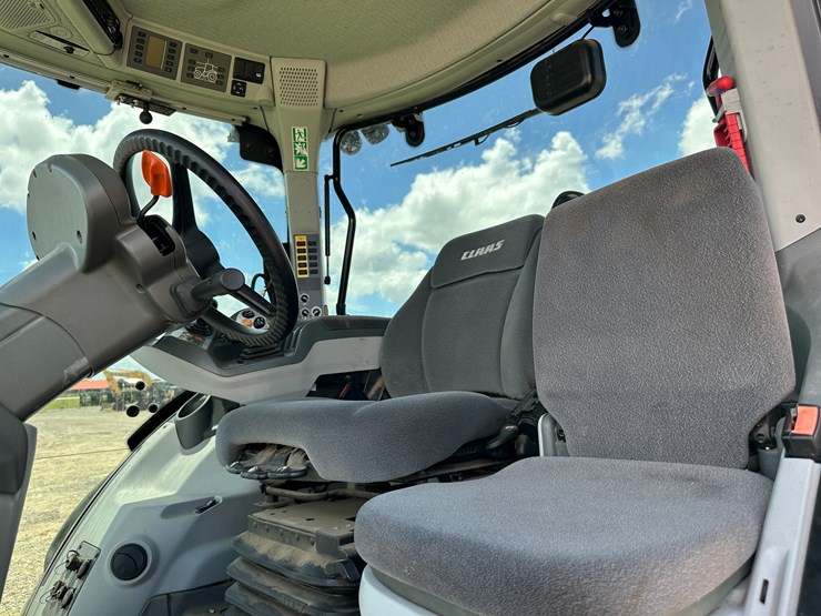 #58-•-2020-claas-920-axion-mfwd-tractor-vpkta4400-inv#:-26400-image-59