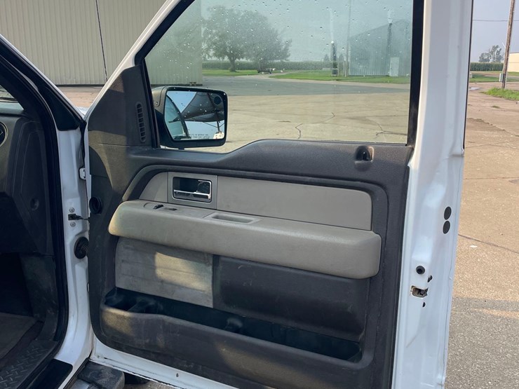 2010-ford-f150-xl-image-22