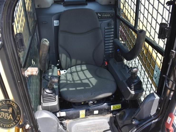 2019-caterpillar-289d-image-38