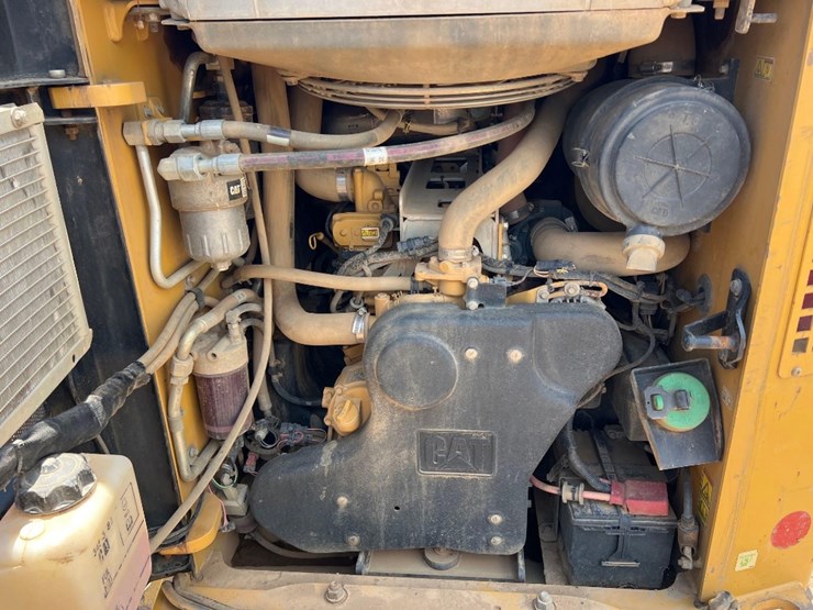 caterpillar-299d2-image-27