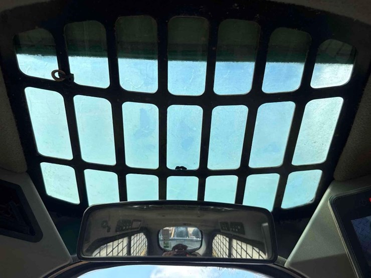 2019-caterpillar-299d2-xhp-image-26