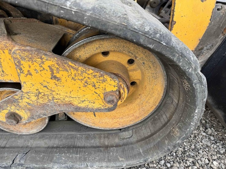 2015-caterpillar-279d-image-25