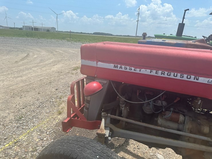 massey-ferguson-135-image-20