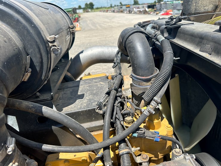 2001-caterpillar-c11-image-64