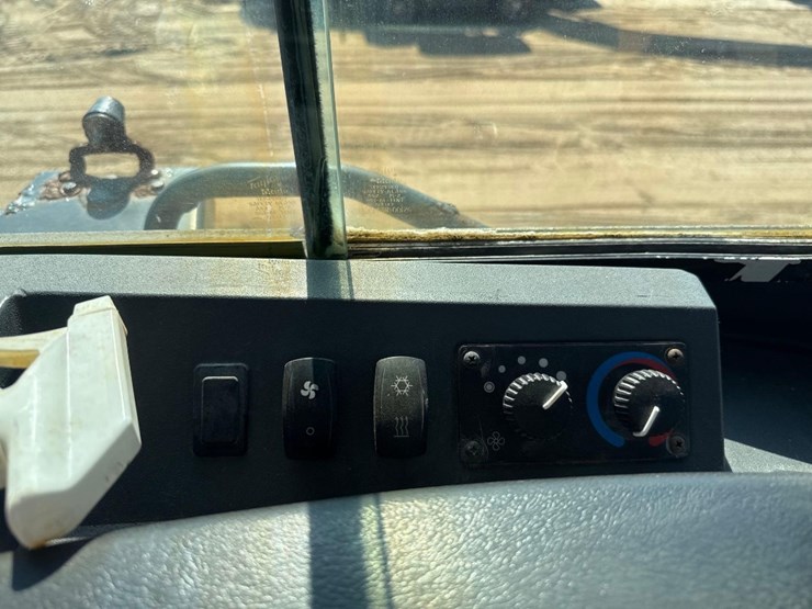 deere-700k-lgp-image-28