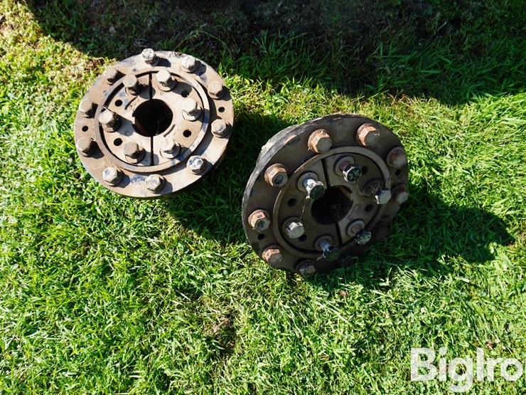 case-ih-7120-18.4r42-tires,-rims-&-10-bolt-dual-hubs-image-18
