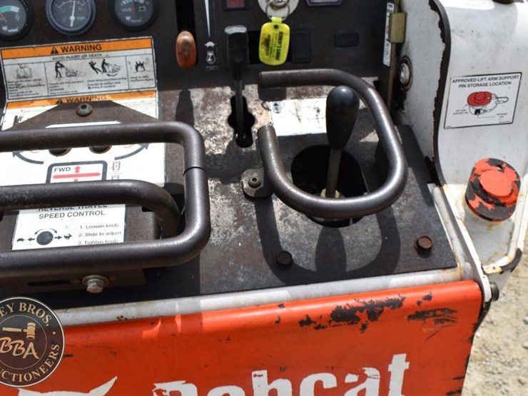 2005-bobcat-mt55-image-33