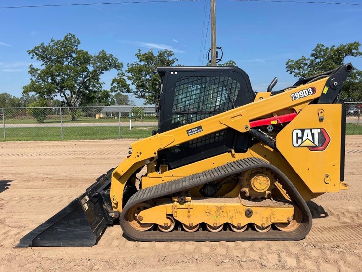 2024-caterpillar-299d3-image-1