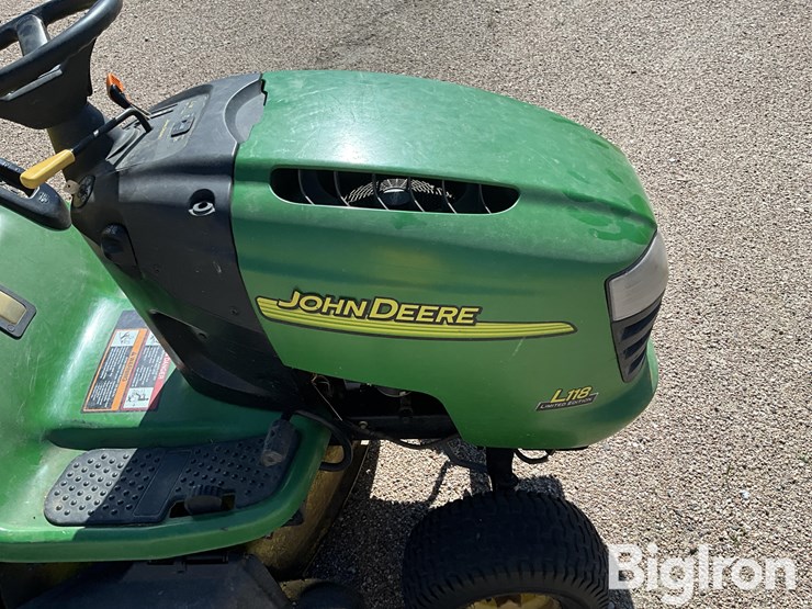 2003-john-deere-l118-image-14