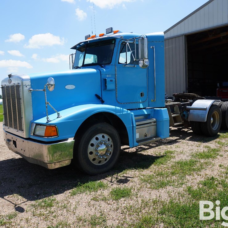 1996 PETERBILT 377