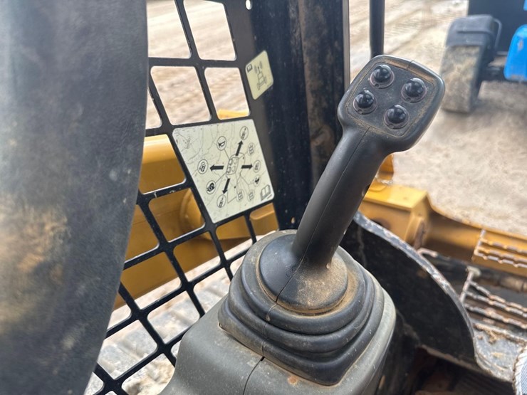 2014-caterpillar-279d-image-31