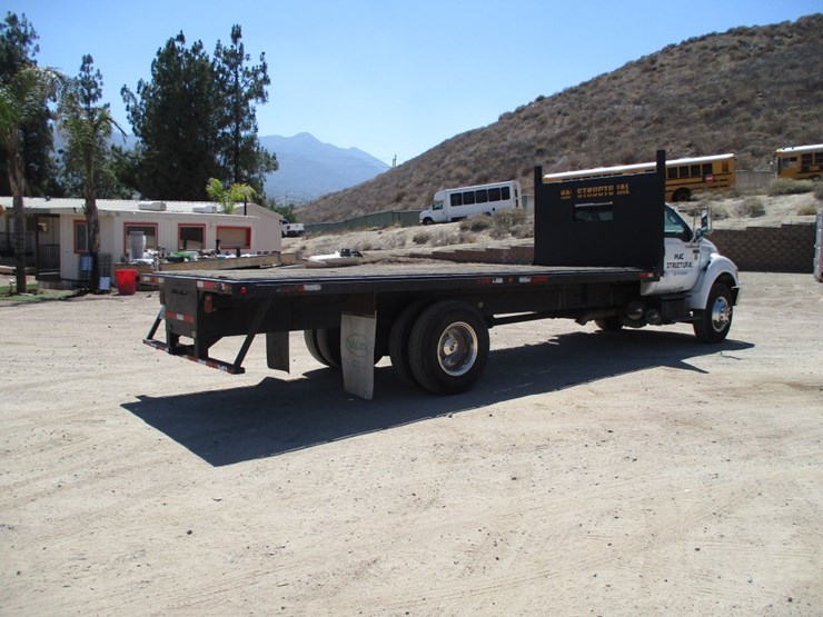 2007-ford-f750-xl-sd-image-3