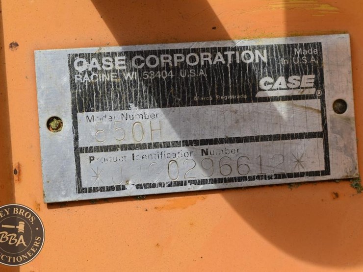 2002-case-850h-wt-image-55
