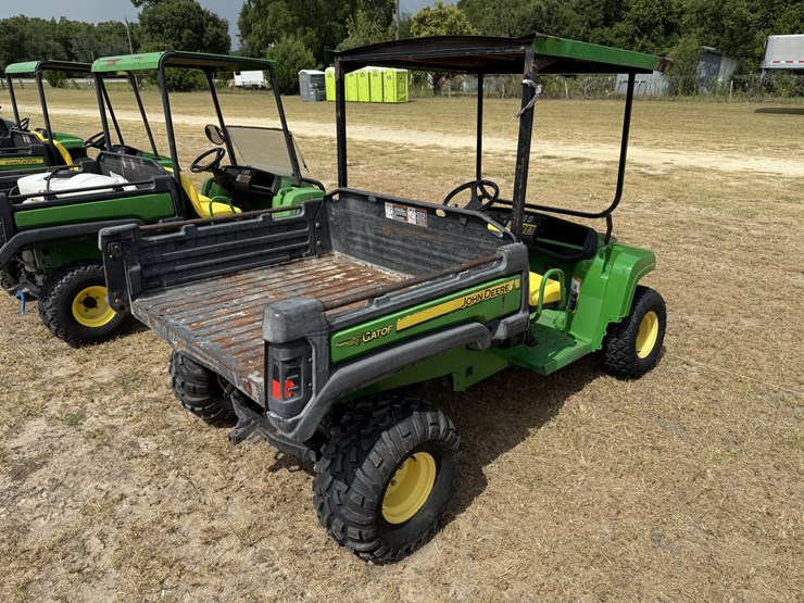 john-deere-gator-image-5