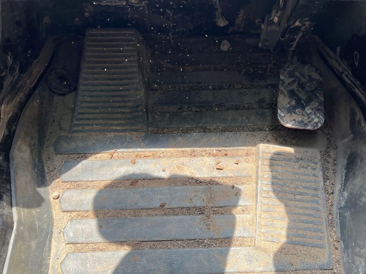 caterpillar-299d-image-33