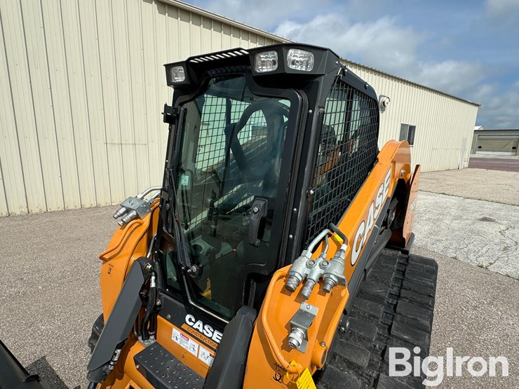 2019-case-tv450-image-14