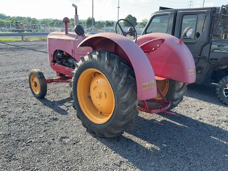 massey-ferguson-102-image-10
