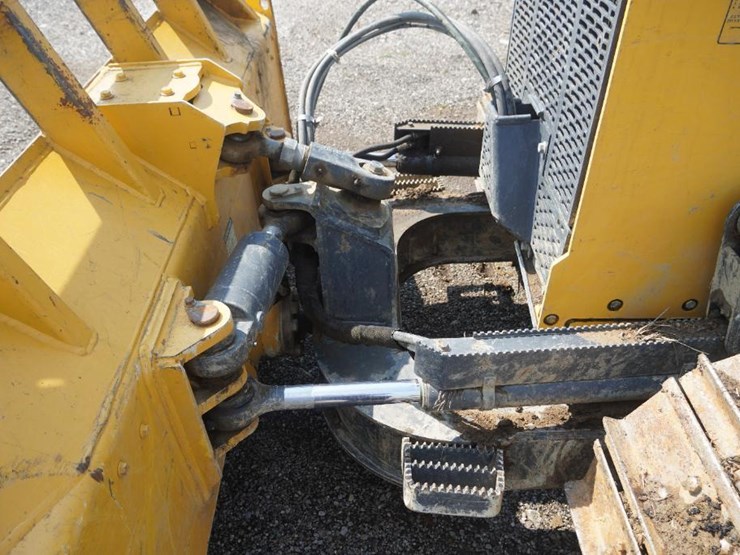 2017-deere-550k-image-33