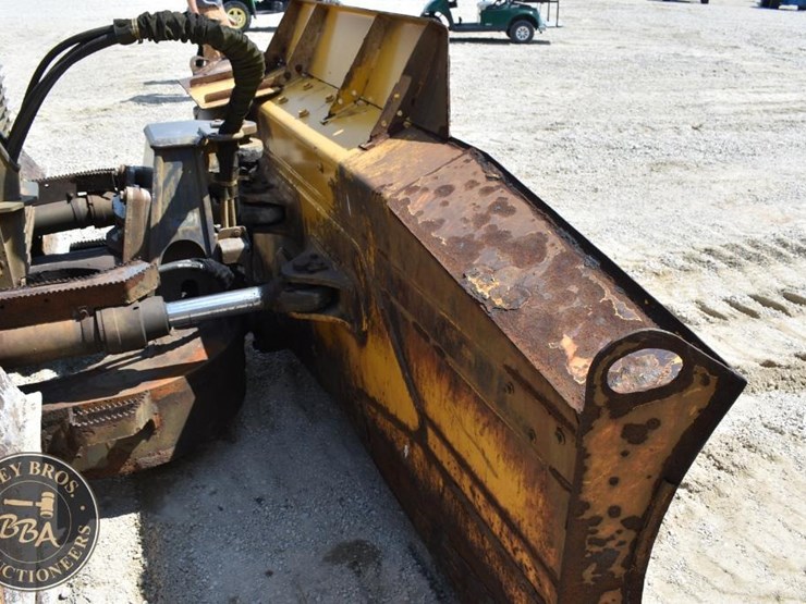 2019-deere-750k-lgp-image-37