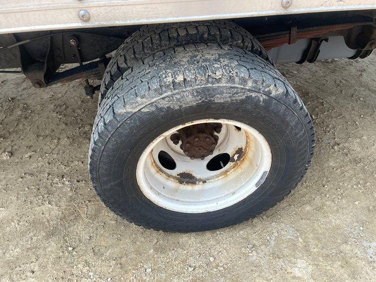 2018-ford-e450-image-24