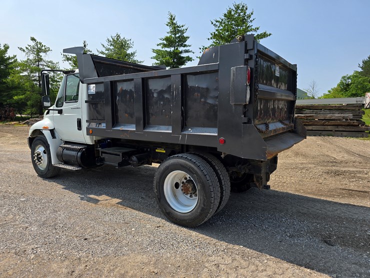 2007-international-durastar-4300-image-17