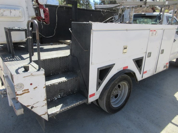 2017-ford-f550-sd-image-14