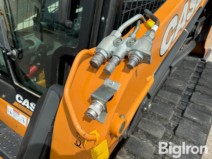 2019-case-tv450-image-12