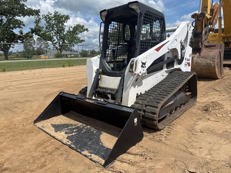 2019-bobcat-t770-image-2