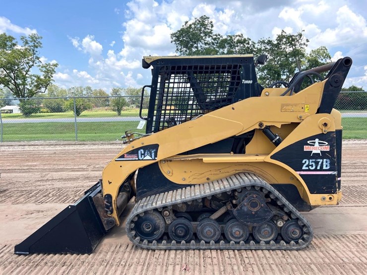 caterpillar-257b-image-1