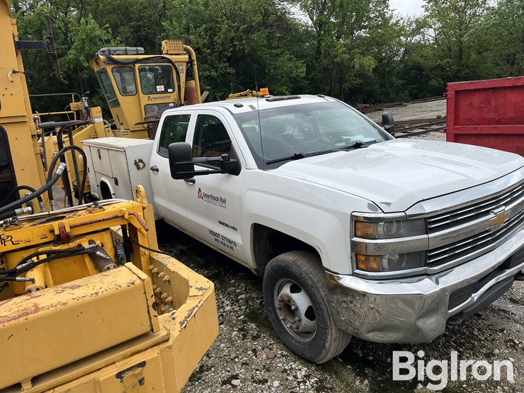 2015-chevrolet-silverado-3500-image-4