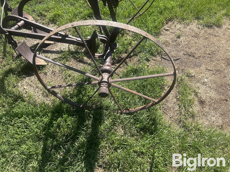 horse-drawn-cultivator-image-14