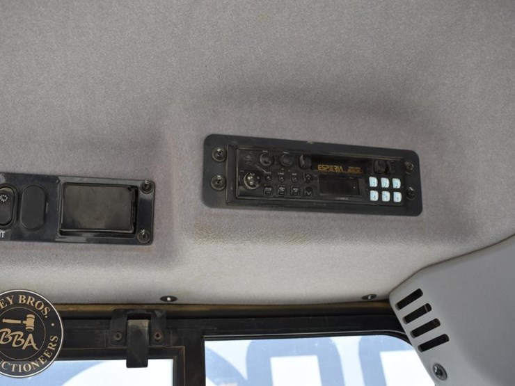2014-komatsu-d51exi-22-image-77