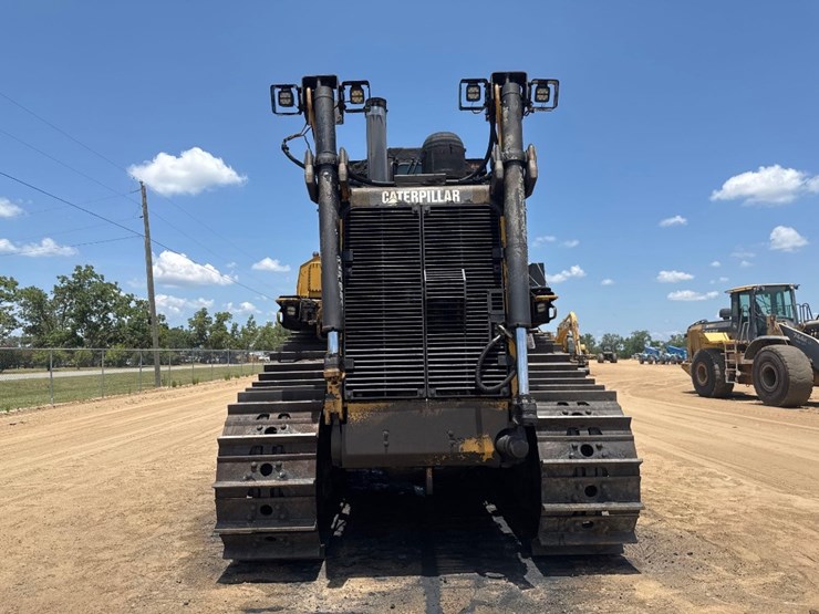 2011-caterpillar-d9t-image-3