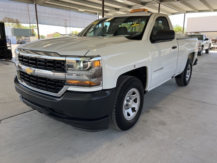 2017-chevrolet-silverado-1500-image-4