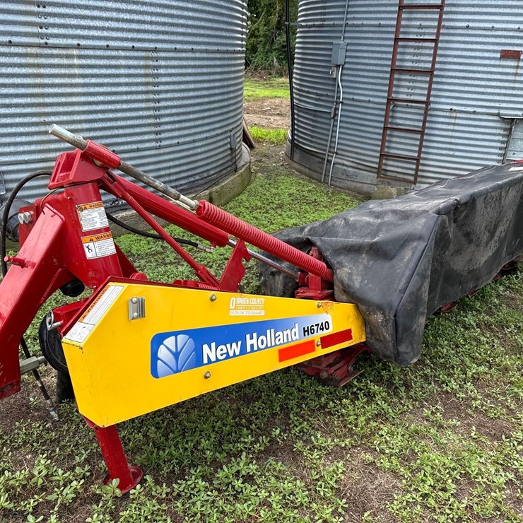 2014 NEW HOLLAND H6740