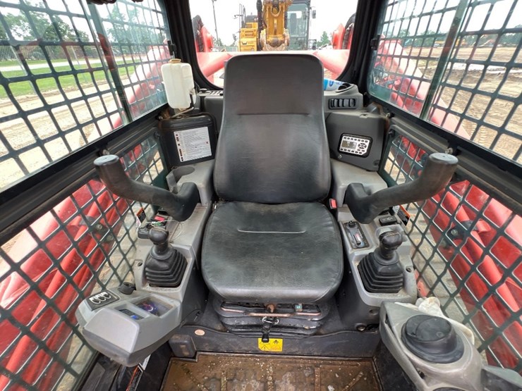 2016-kubota-svl95-2s-image-26