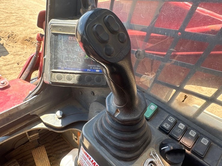 takeuchi-tl8r2-image-29