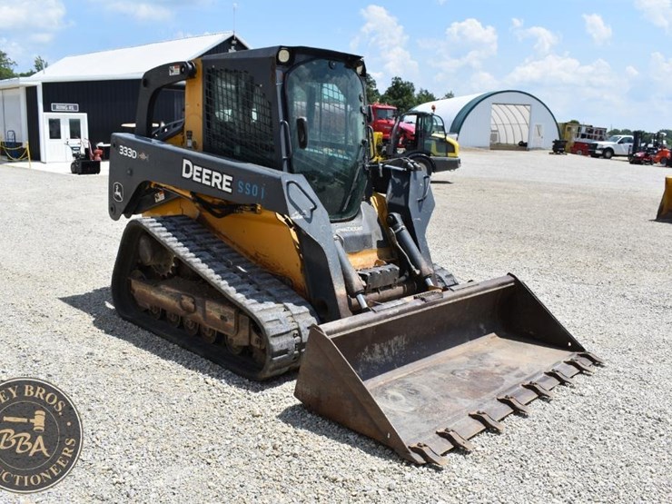 2012-deere-333d-image-15