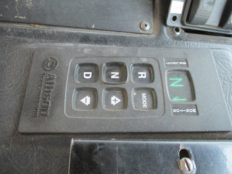 2013-autocar-xpeditor-image-9