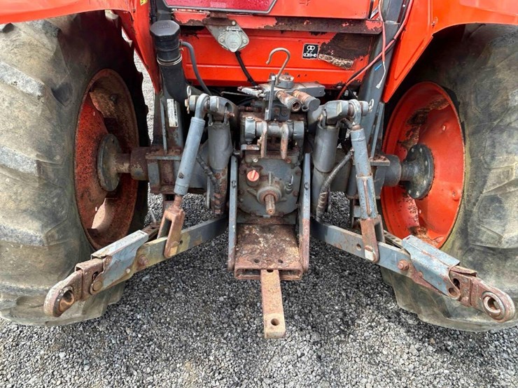 2007-kubota-m5040f-image-13