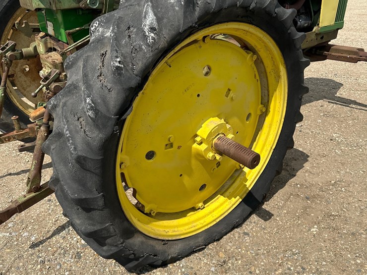 john-deere-630-image-12