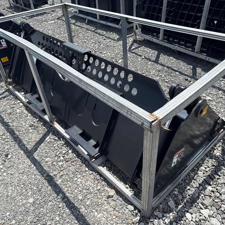 #2026 • Unused JCT 84” Combination Bucket Inv#: 31696