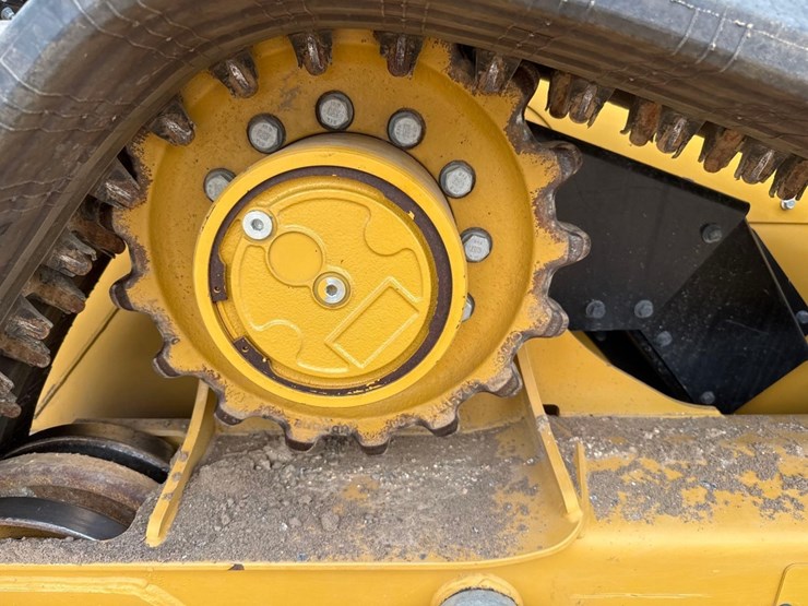 2023-caterpillar-299d3-image-14