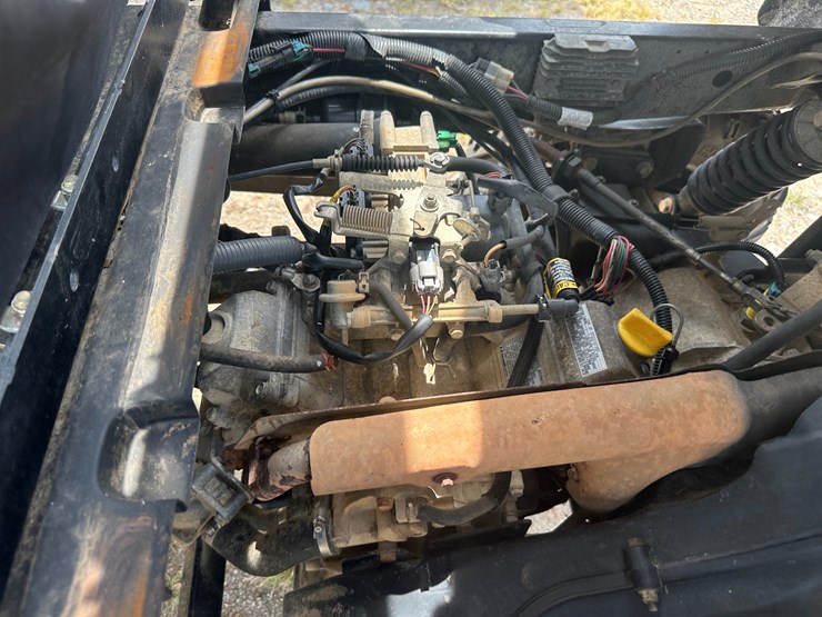 john-deere-gator-image-34
