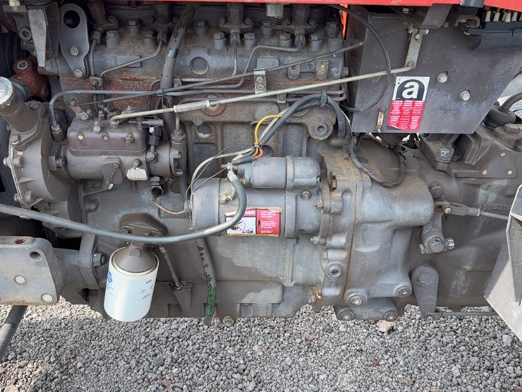 massey-ferguson-261-image-18