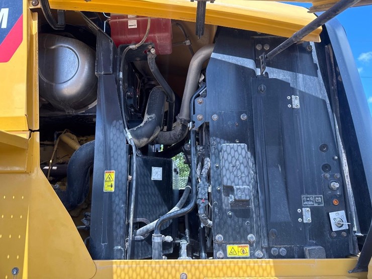2019-caterpillar-930m-image-15