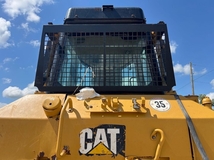 2019-caterpillar-d6n-lgp-image-25